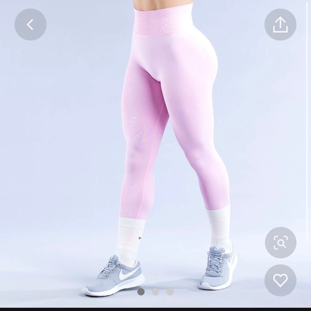 Sold on another app!! DFYNE Dynamic leggings. Size small, color light rose pink.